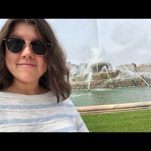 Meet your Posher, Alessandra